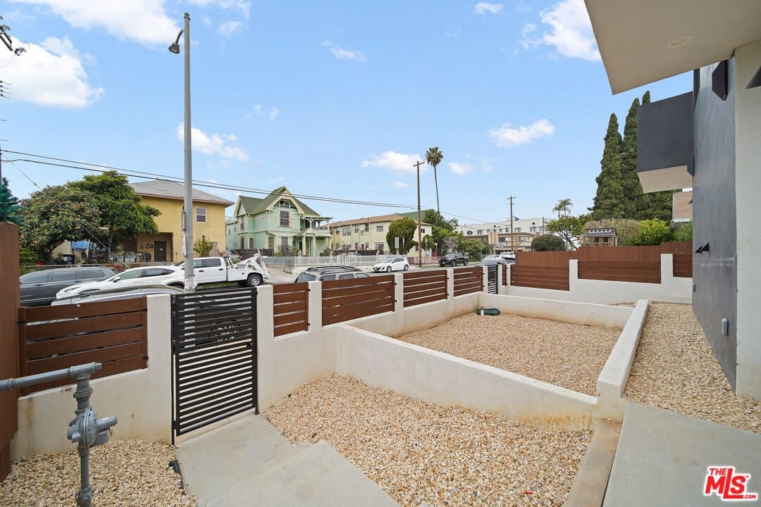 1518 Magnolia Ave #1