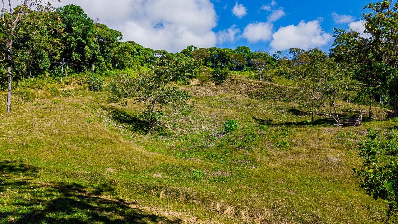 Whale Tail Views Luxury Waterfall Farm