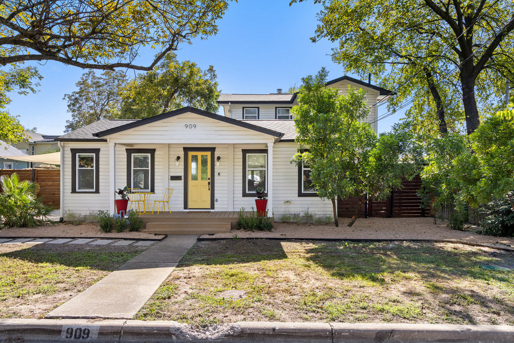 909 East 50th Street