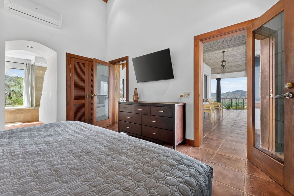 Casa de Estrellas | Elegant 4BR Ocean View Home in Pacific Heights, Potrero