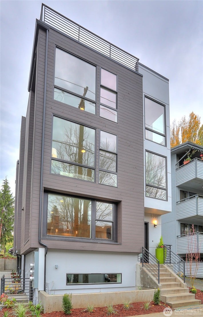 5755 NE 63rd Street