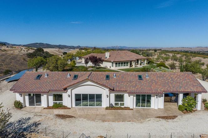 5495 Vista Serrano