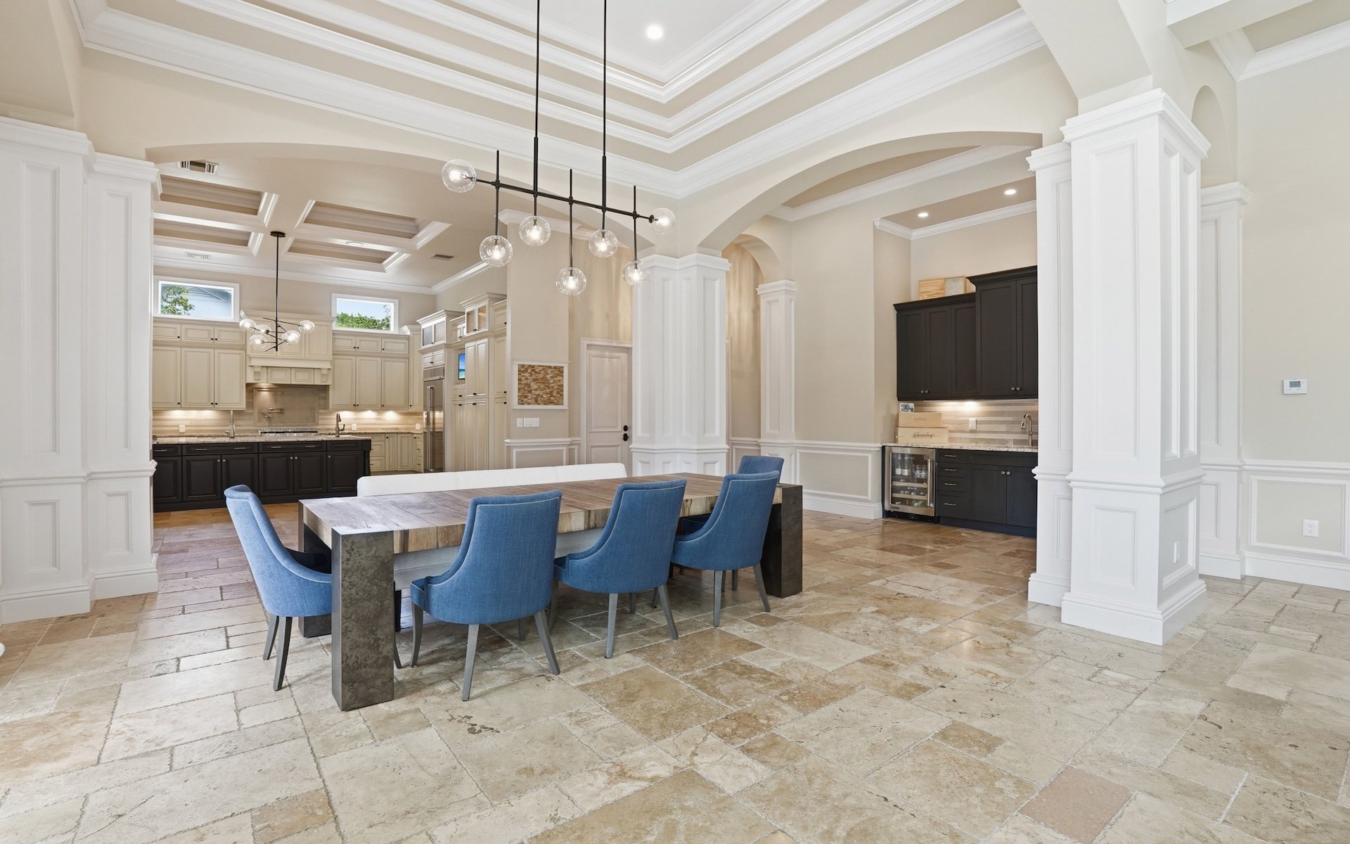 7562 Cordoba Cir