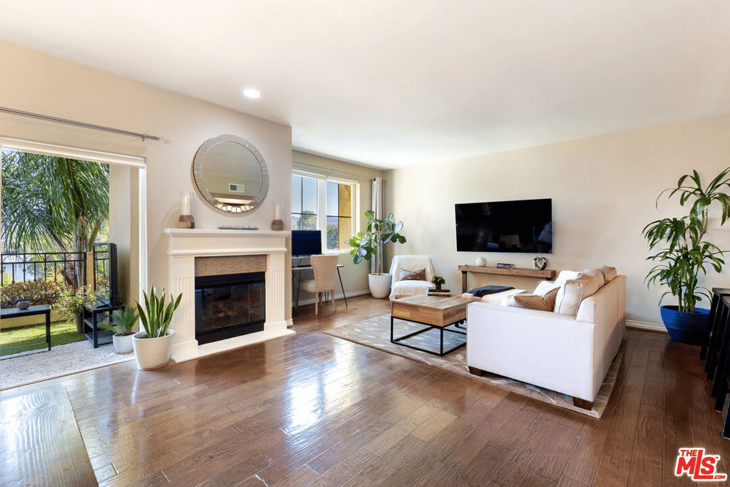 12449 Kling St, #PH1