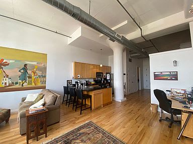 689 Myrtle Ave Apt: 4A