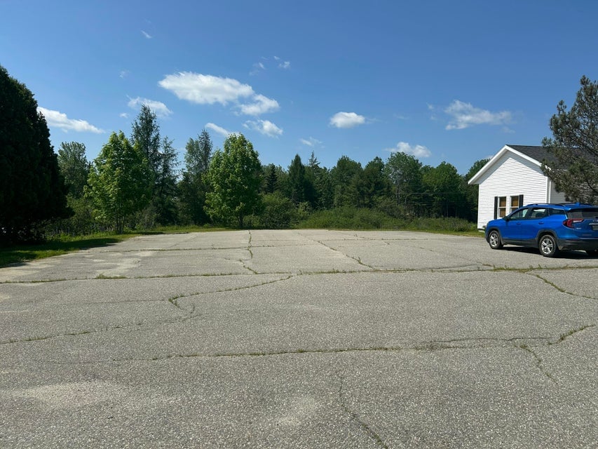 190 Bangor Road Ellsworth, ME 04605