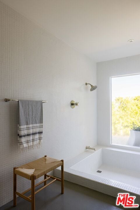 Crownfall Reserve, Edwin Dr, 90046