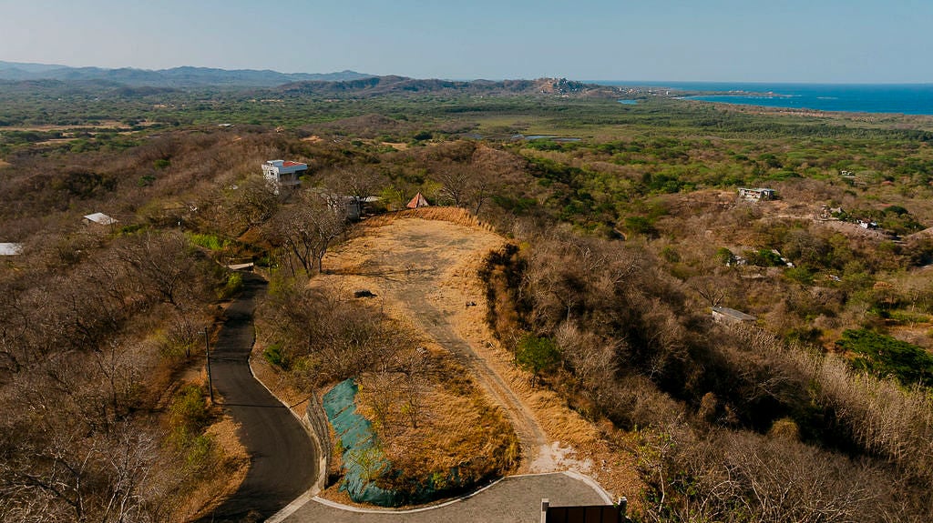 Corona del Cabo Lot 16 | 5,014 m² Buildable Lot Near Playa Grande
