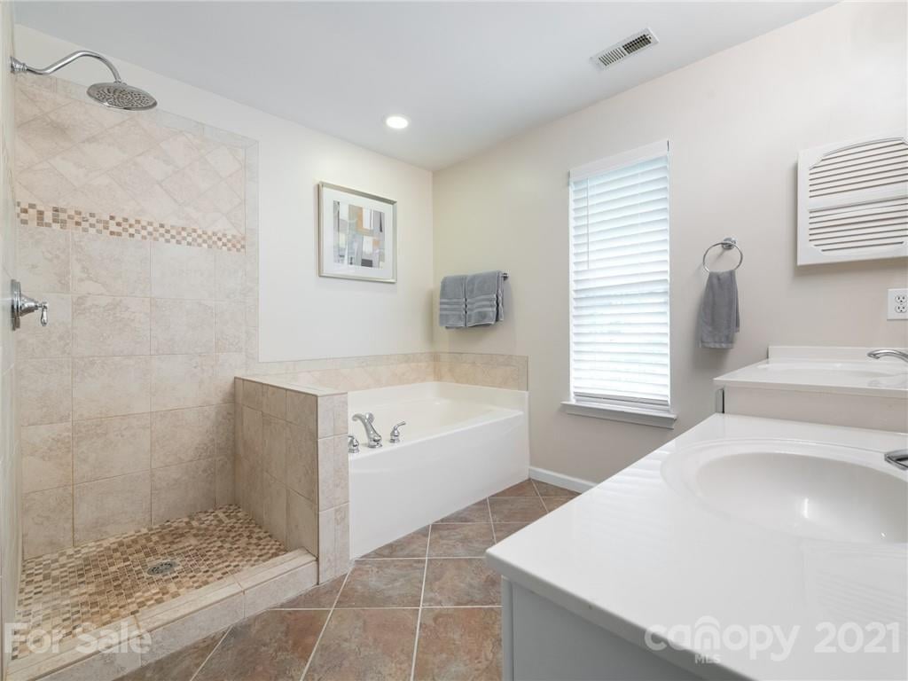2505 Ashby Woods Dr