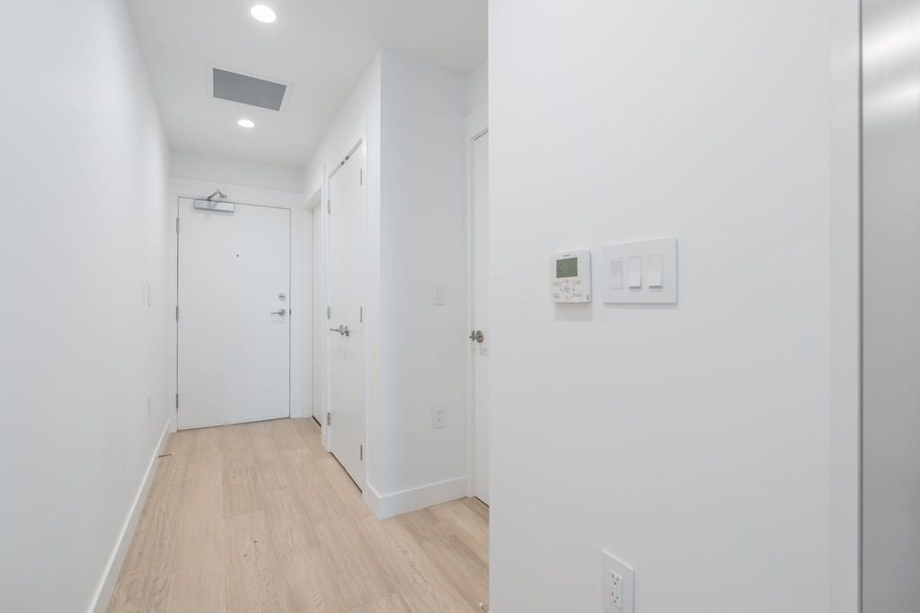 7638 Cambie St, #101