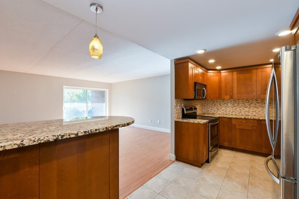 50-56 Broadlawn Park, #115