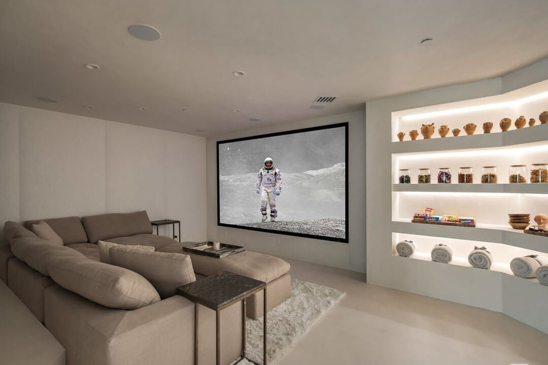 Meridian Manor, Encinal Canyon Rd, 90265