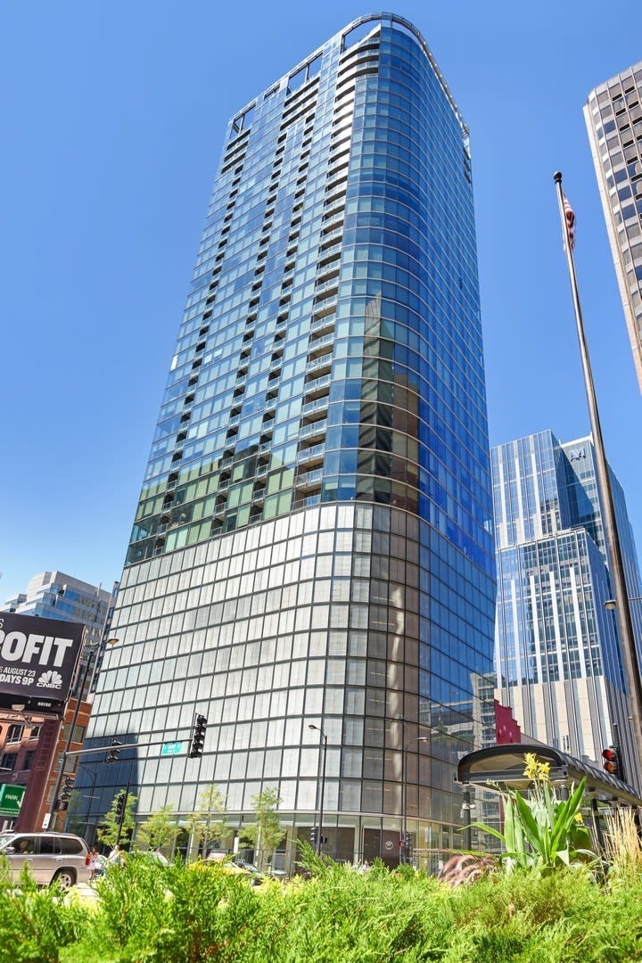 600 N Fairbanks  Court, Unit 3106