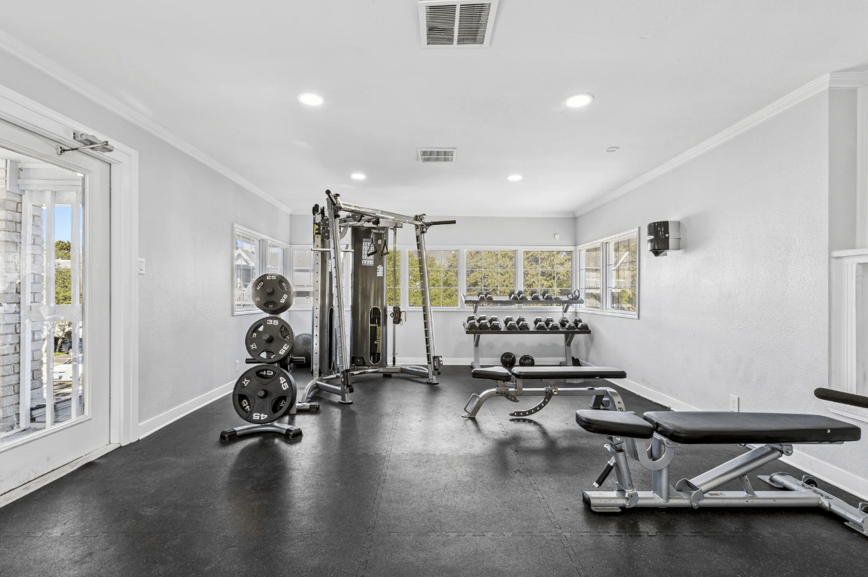 Apply by 11/30 for 6 weeks free + $500 gift card