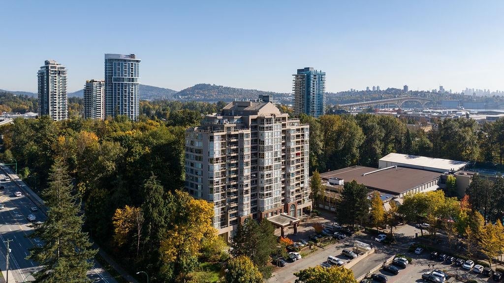 1604-1327 E Keith Rd