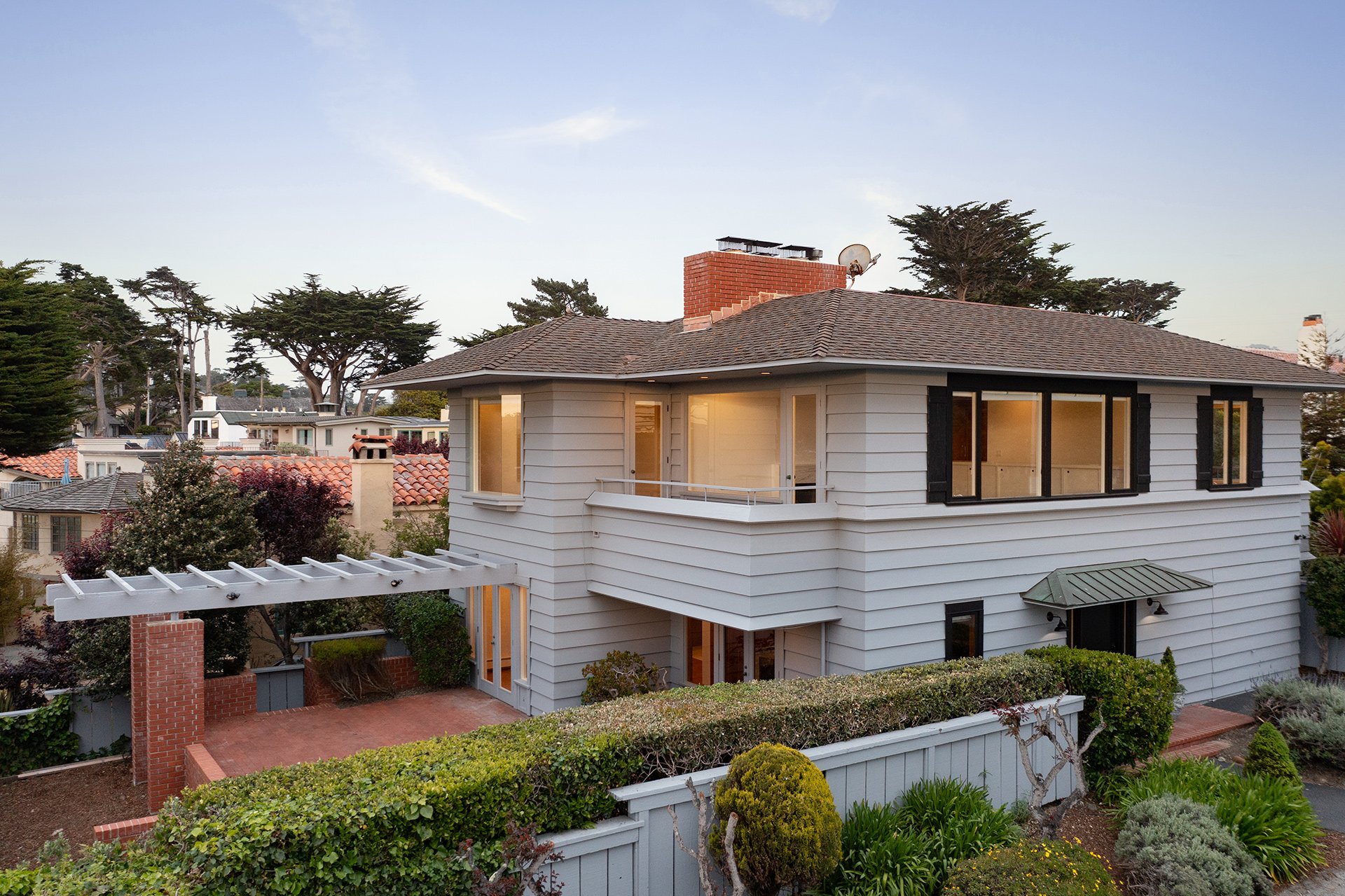 Point of View - 2416 Bay View Ave