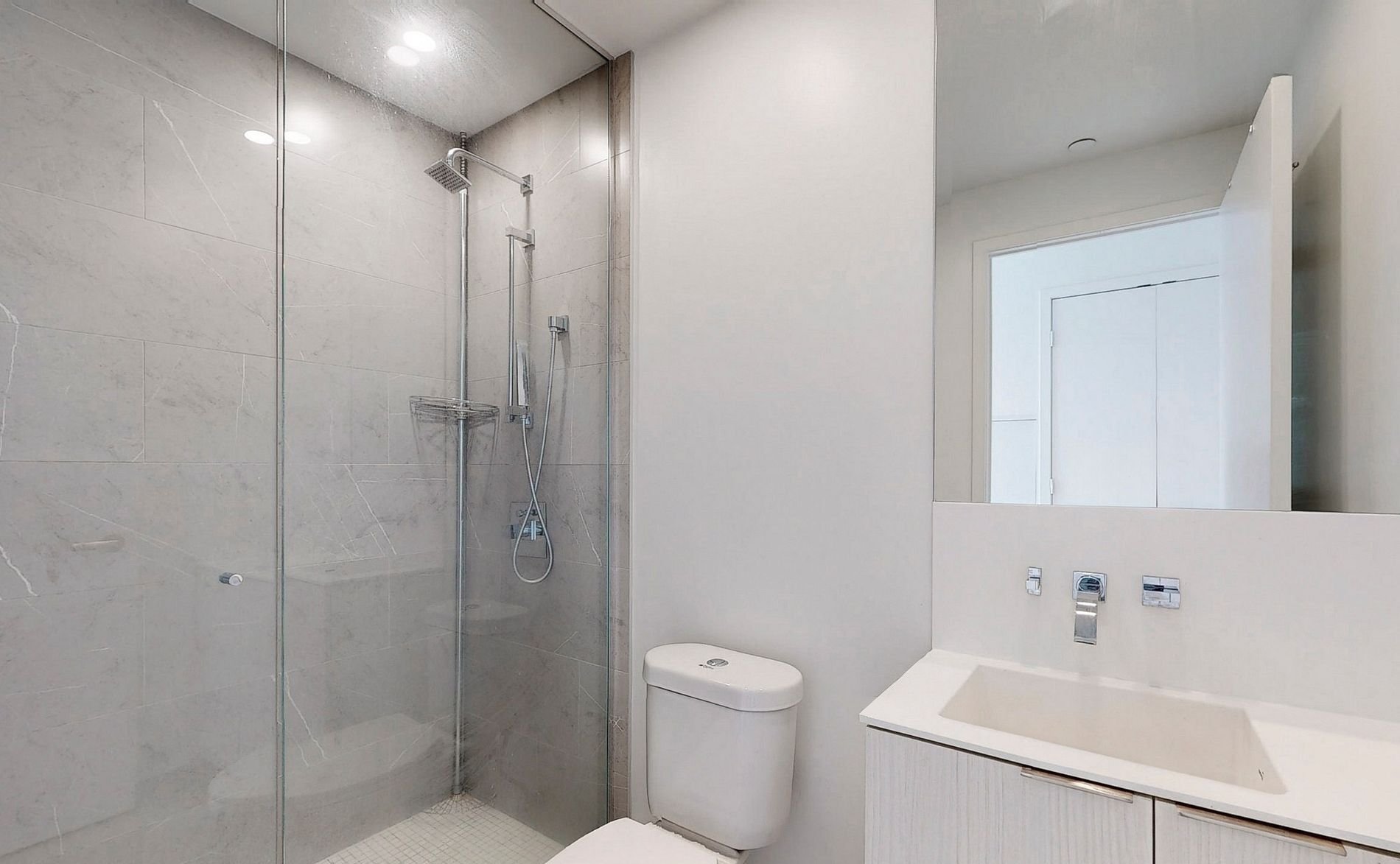 16 Bonnycastle Street Unit: 4202 