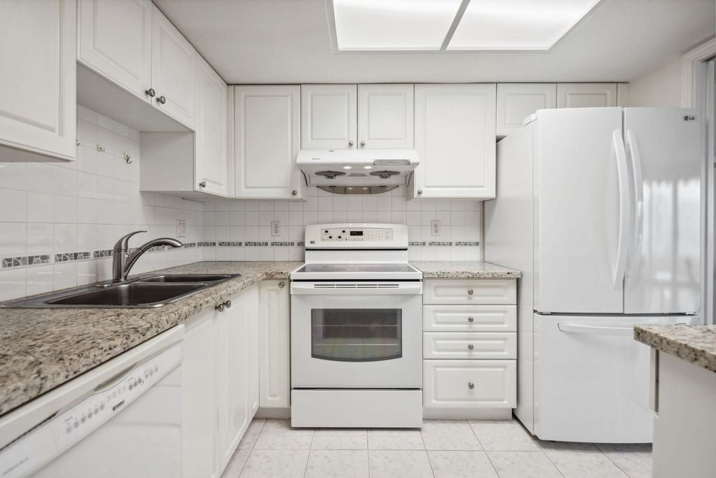 6088 Minoru Blvd, #1003