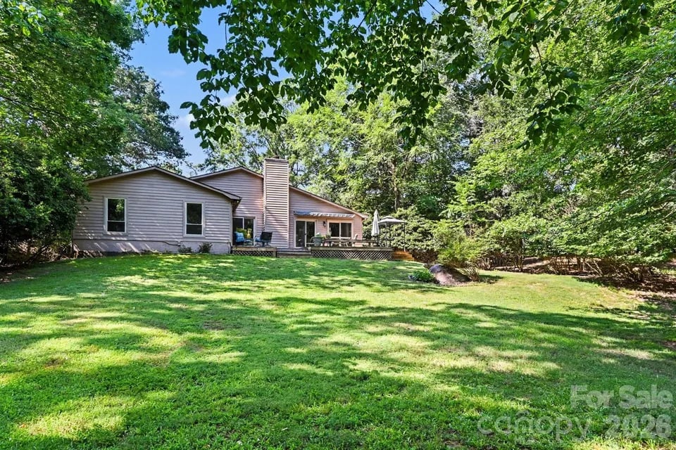 10006 Stoneleigh Lane