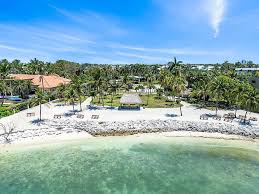 Why Move to Key Colony Beach? Because Life Is Better in Flip Flops