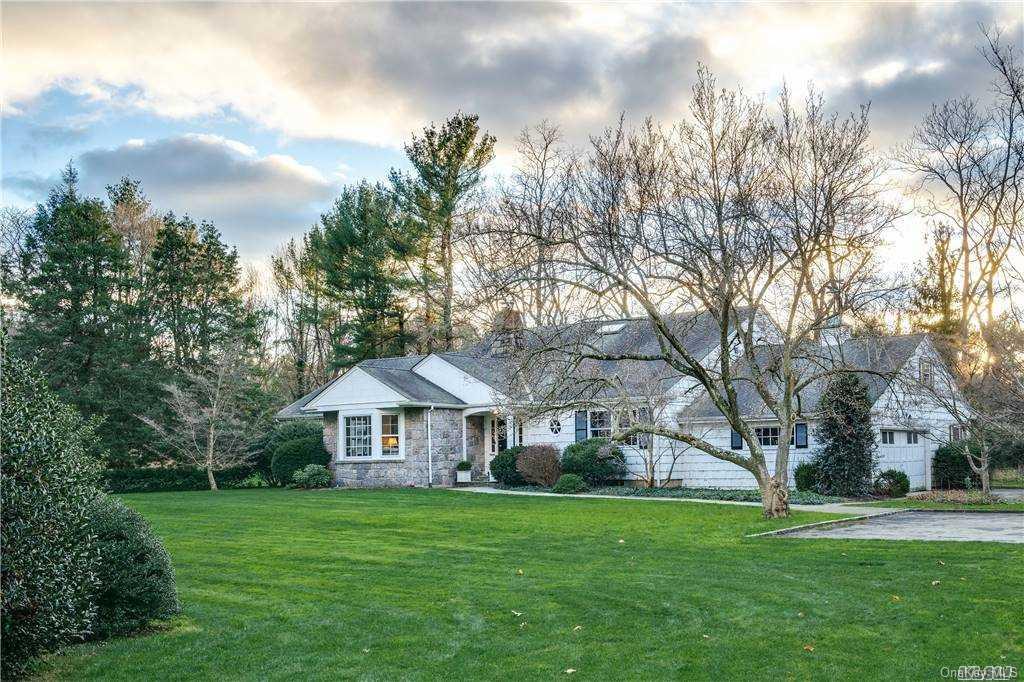15 Locust Lane