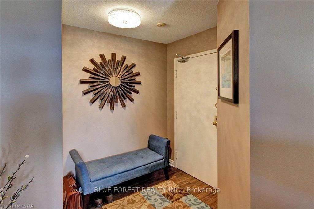 858 Commissioners Rd E 1103