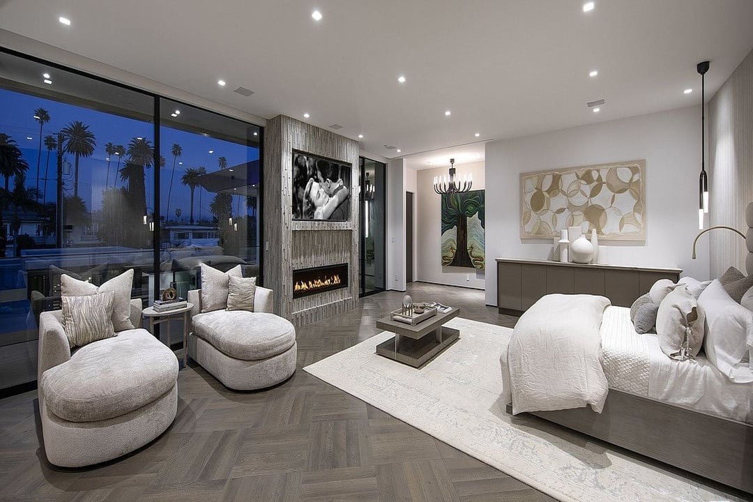 Cascade Golden, N Beverly Dr, 90210