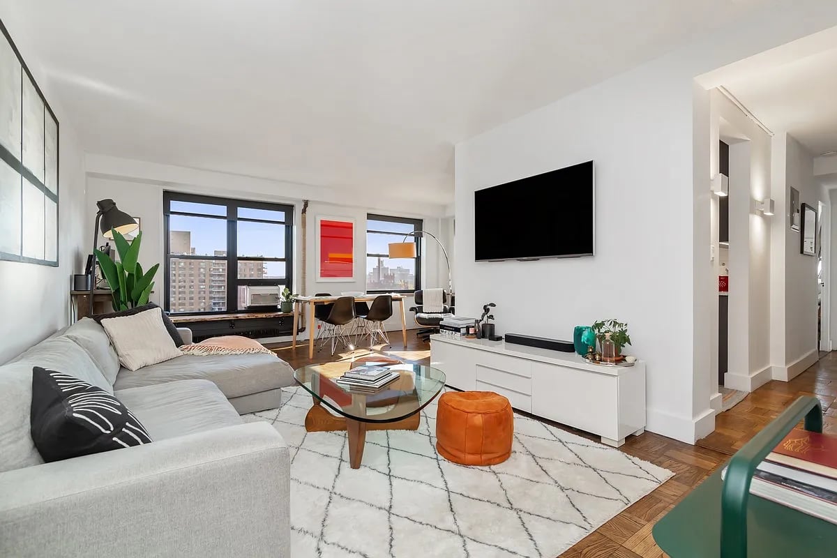 205 Clinton Ave #12F