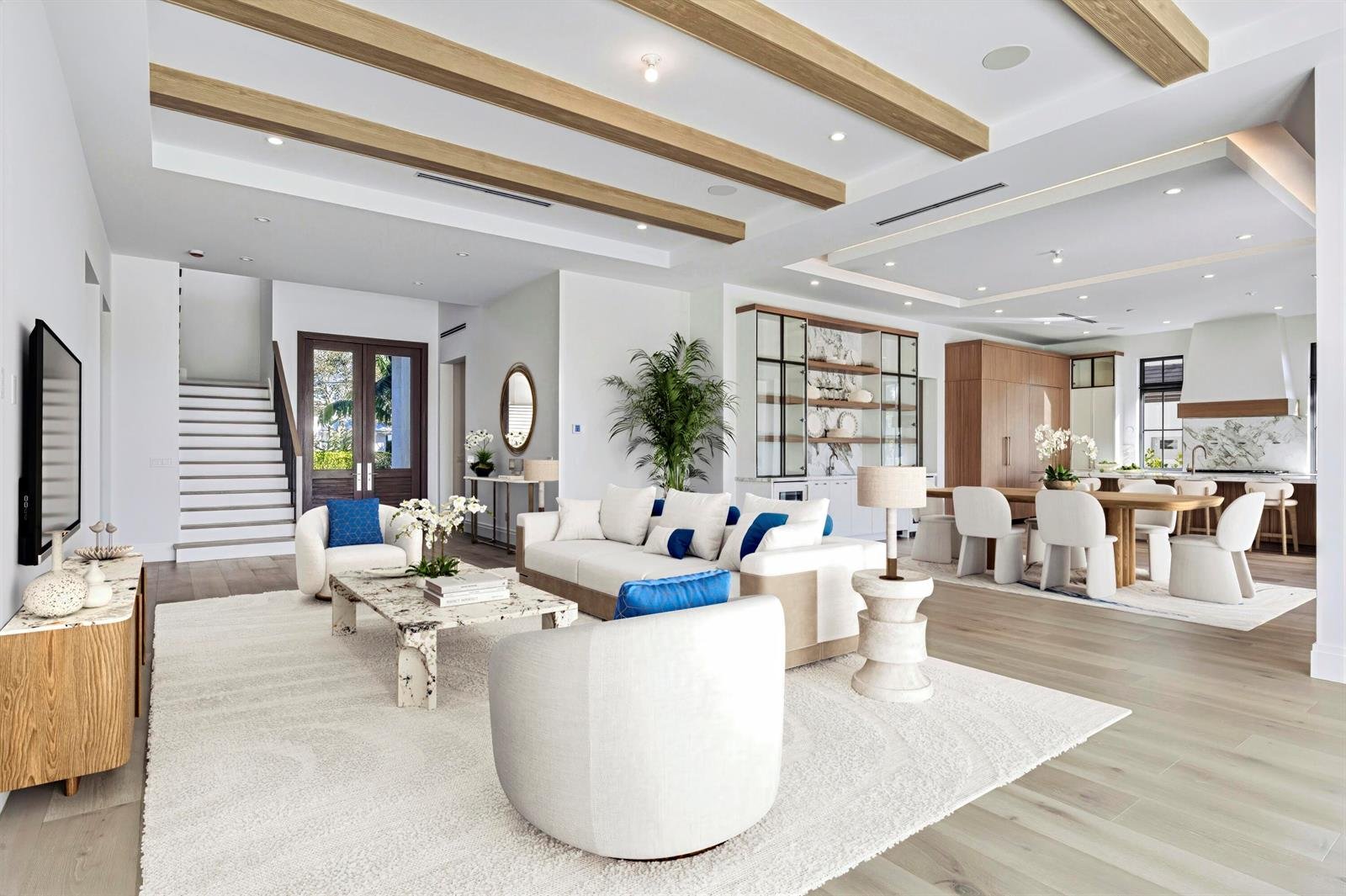 2442 Bay Circle