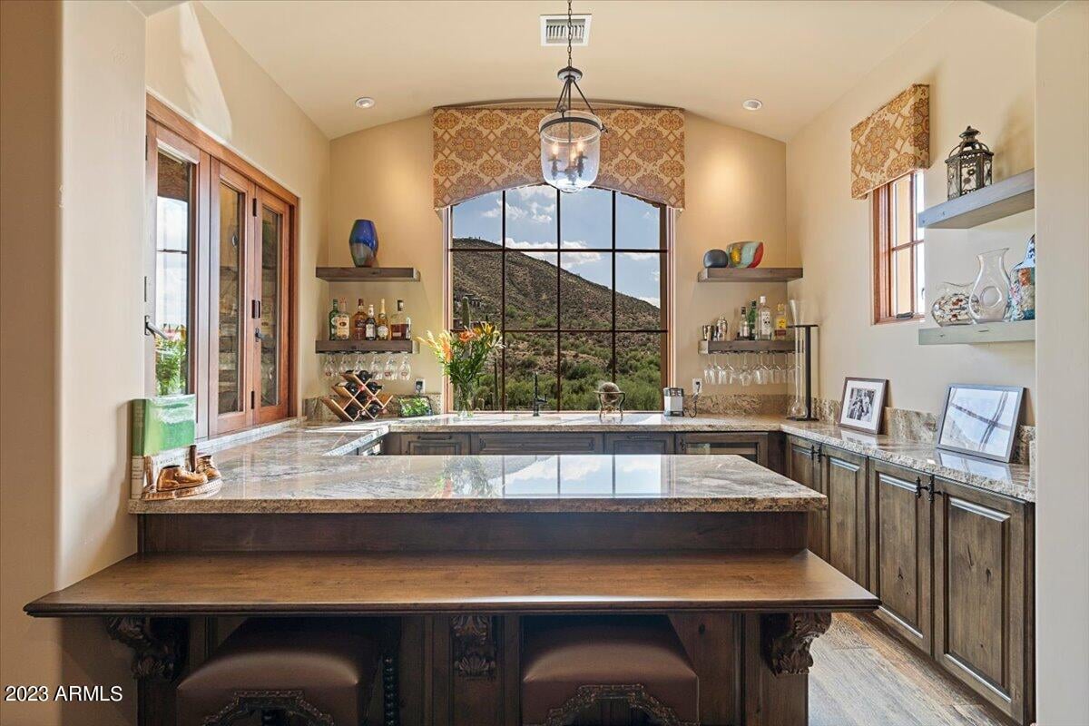 9514 E Madera Dr