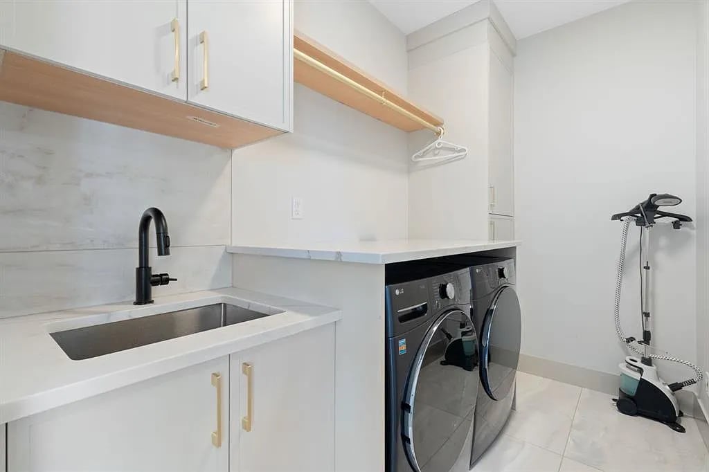 73 N Waters Edge Gdns