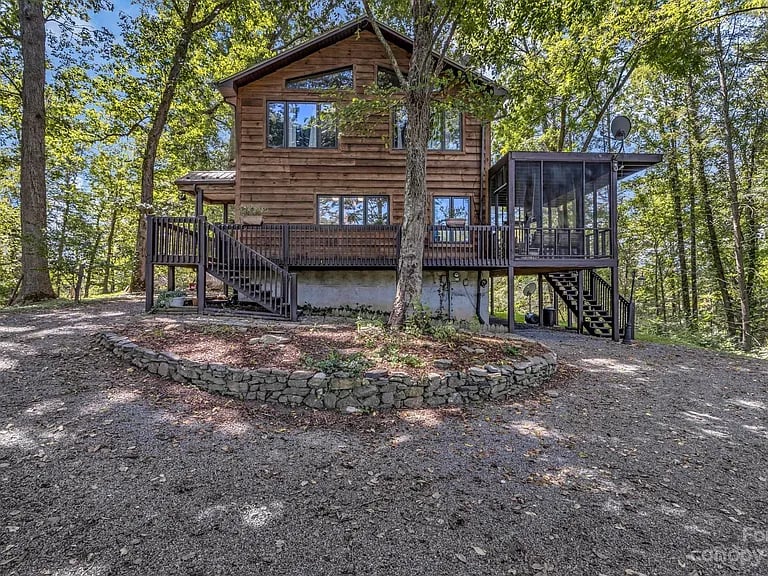 344 Timberlane Dr