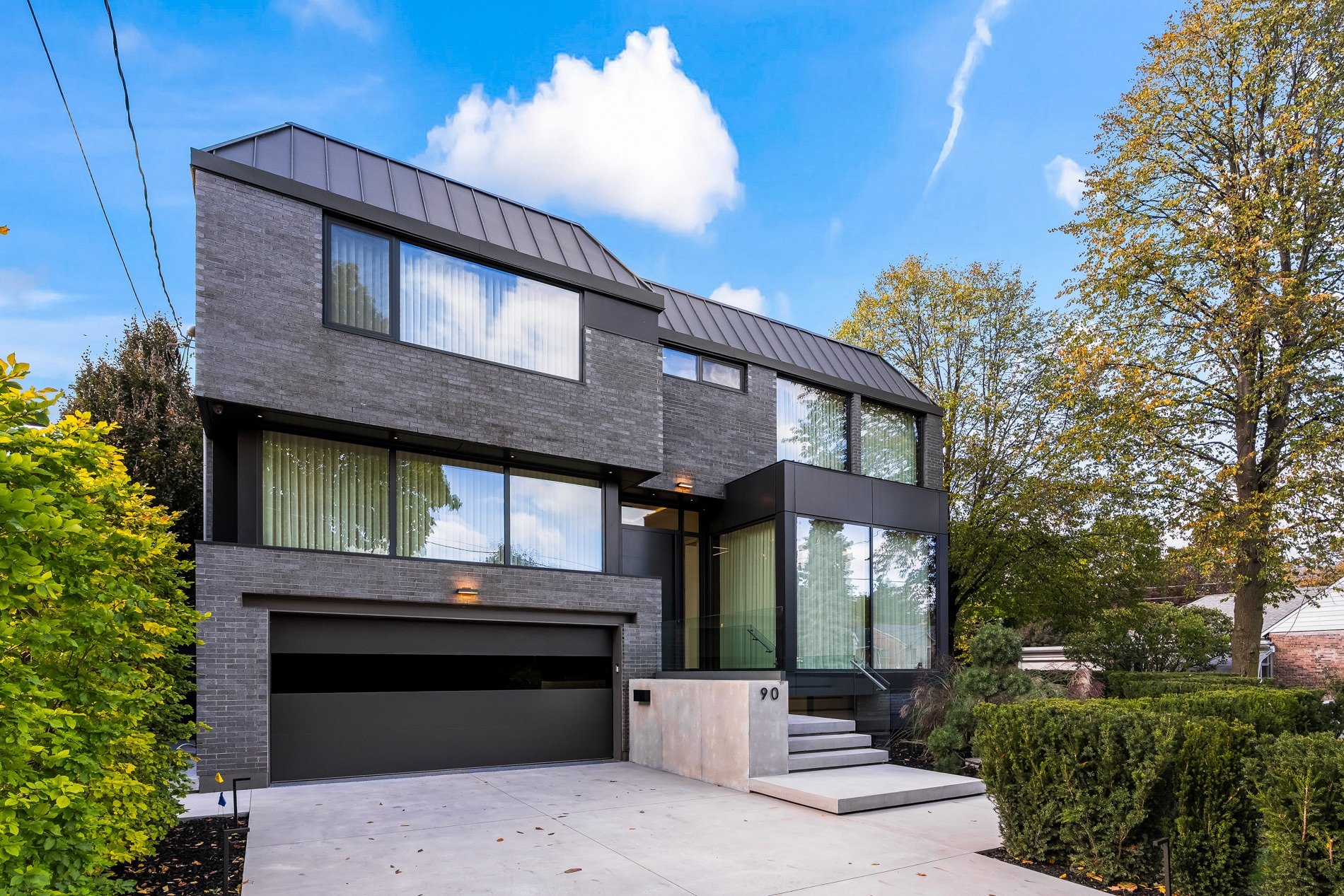 Pinnacle Of Modern Luxury Living