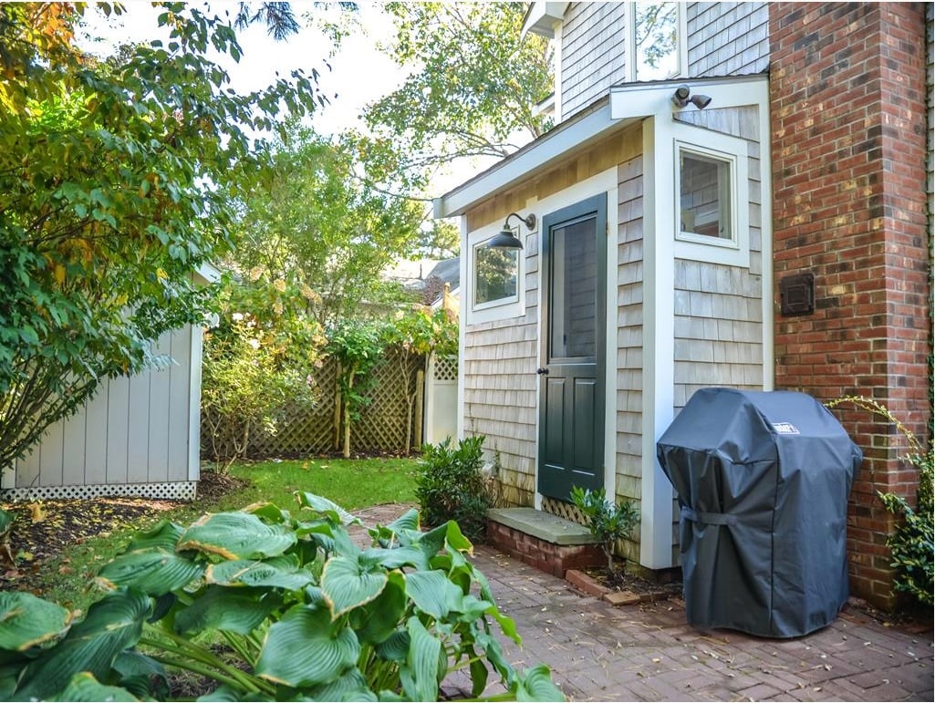 29 Pine St