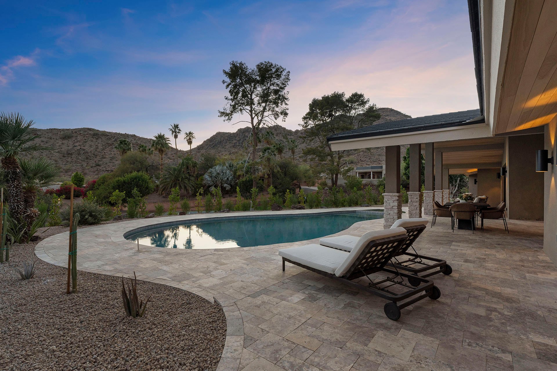 3500 E LINCOLN Drive 26