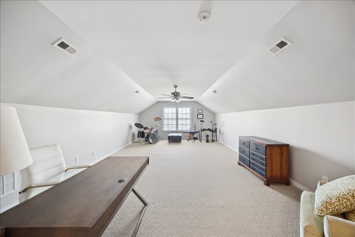 4513 Lake Summer Mews