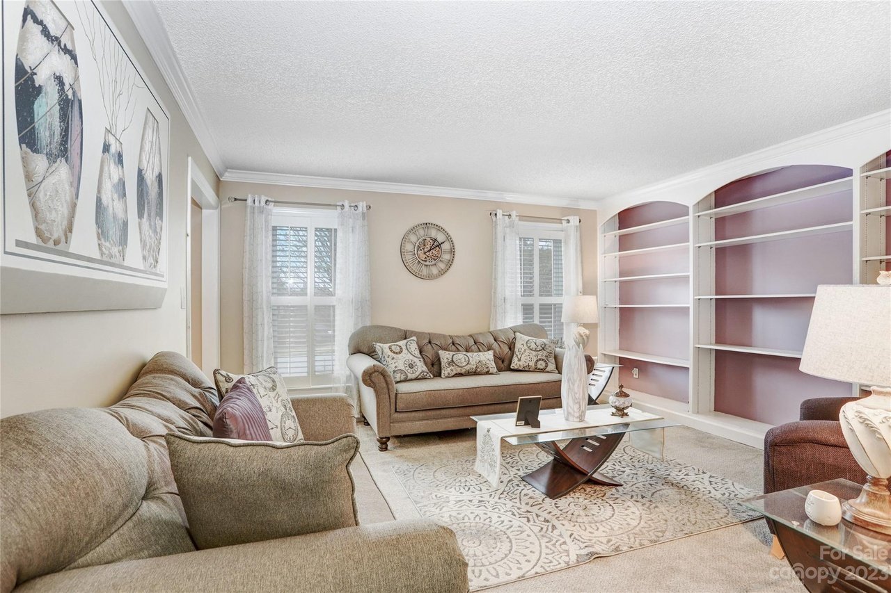 1213 Elmwood Ave