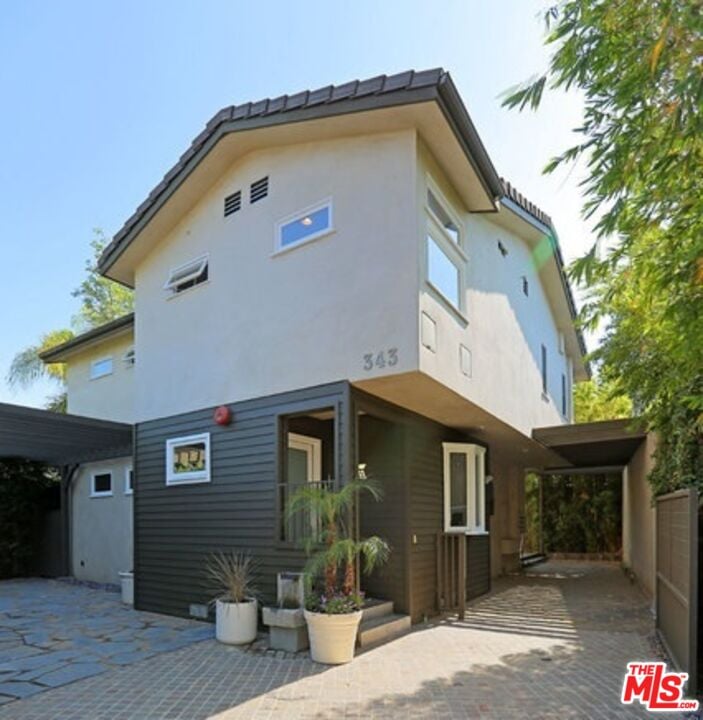 343 Huntley