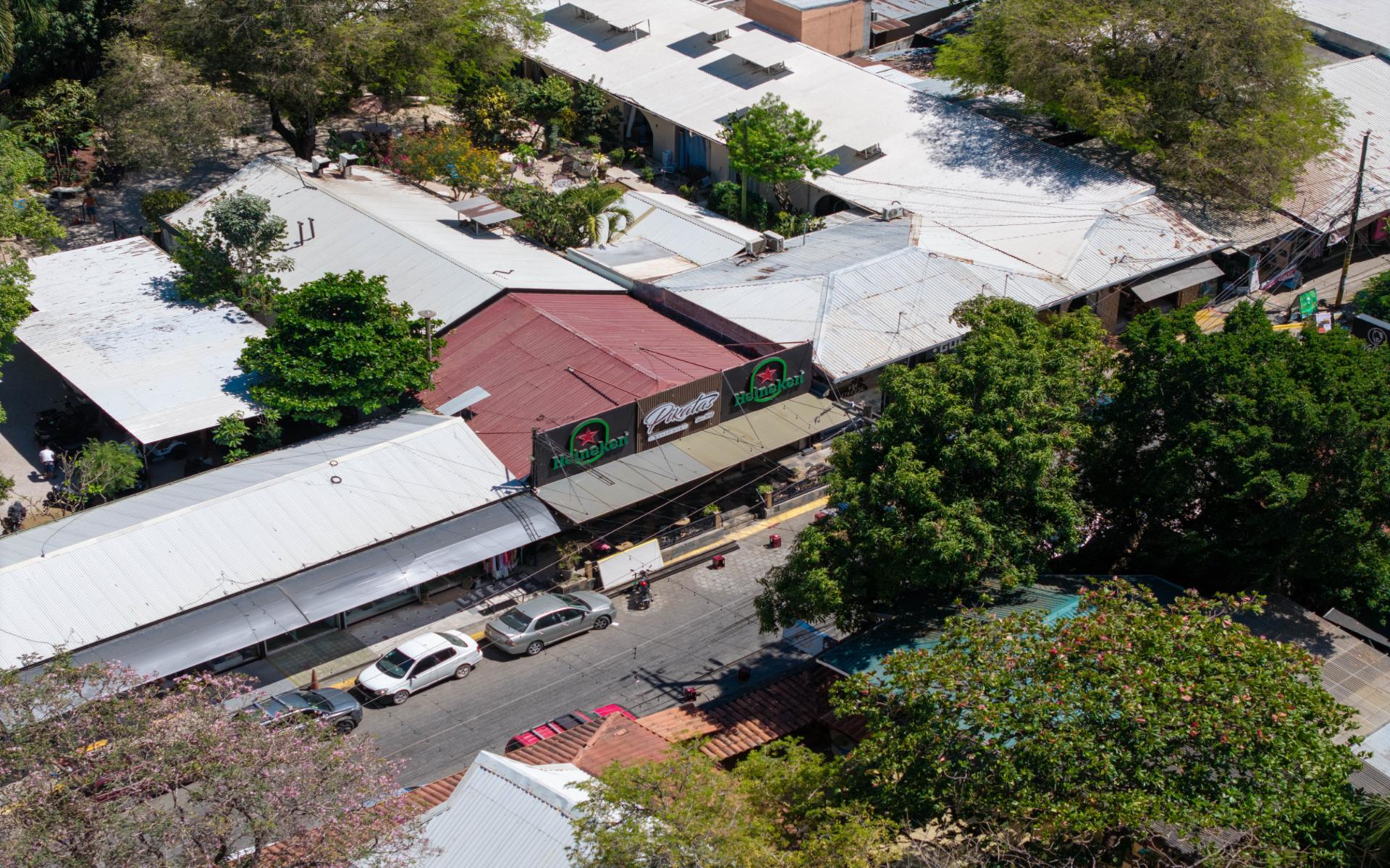 Pikatas Restaurant and Bar, A Local Favorite Near Tamarindo Beach