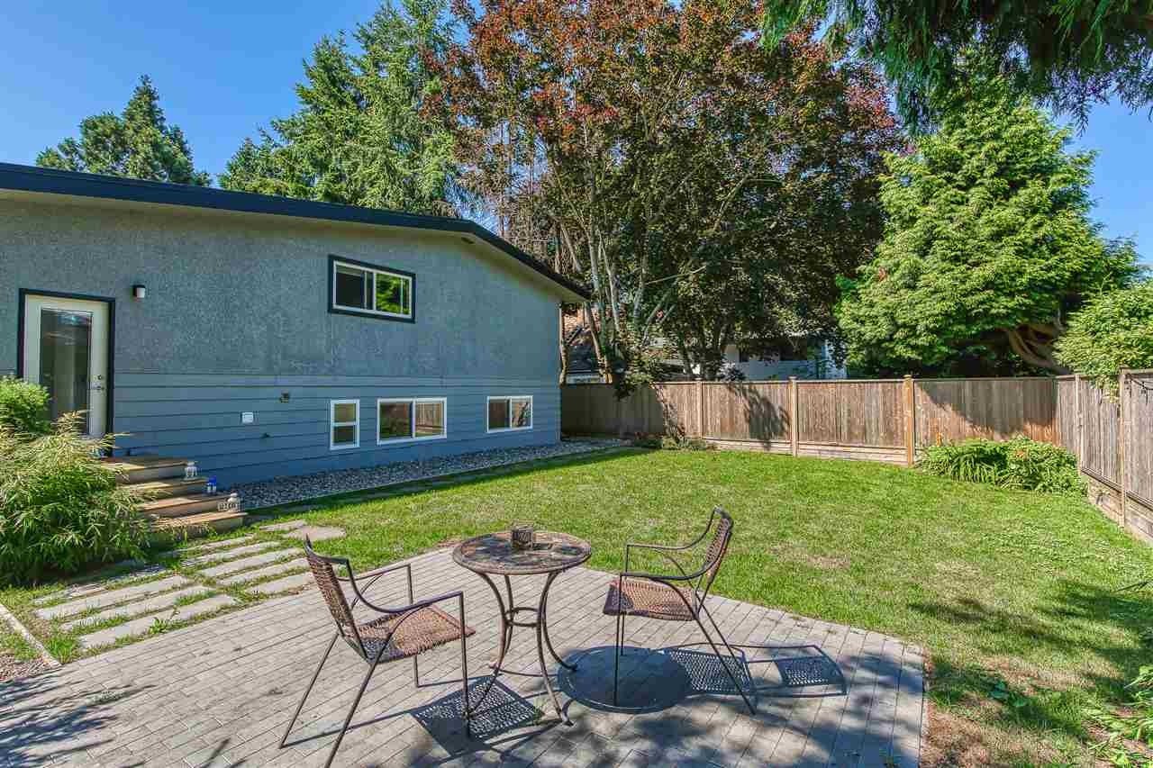 12651 15 Ave