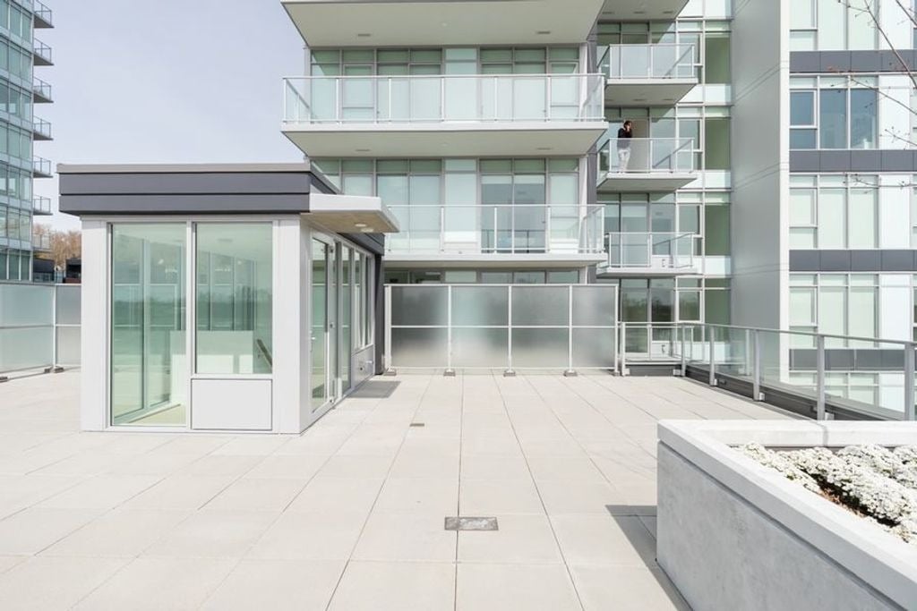 3581 E Kent Ave N, #608