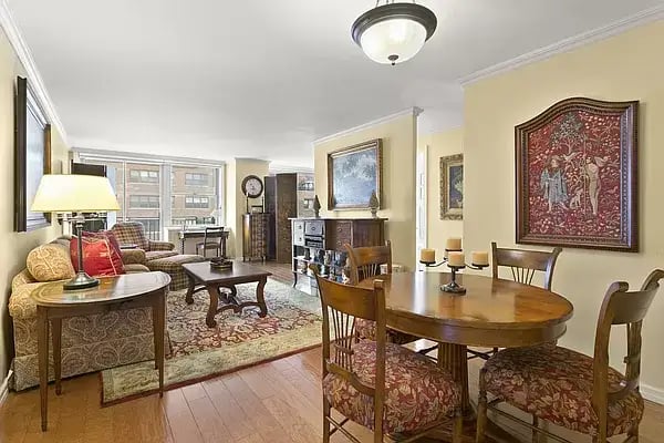 301 E 79th Street Unit: 14B