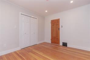 919 Selkirk Ave