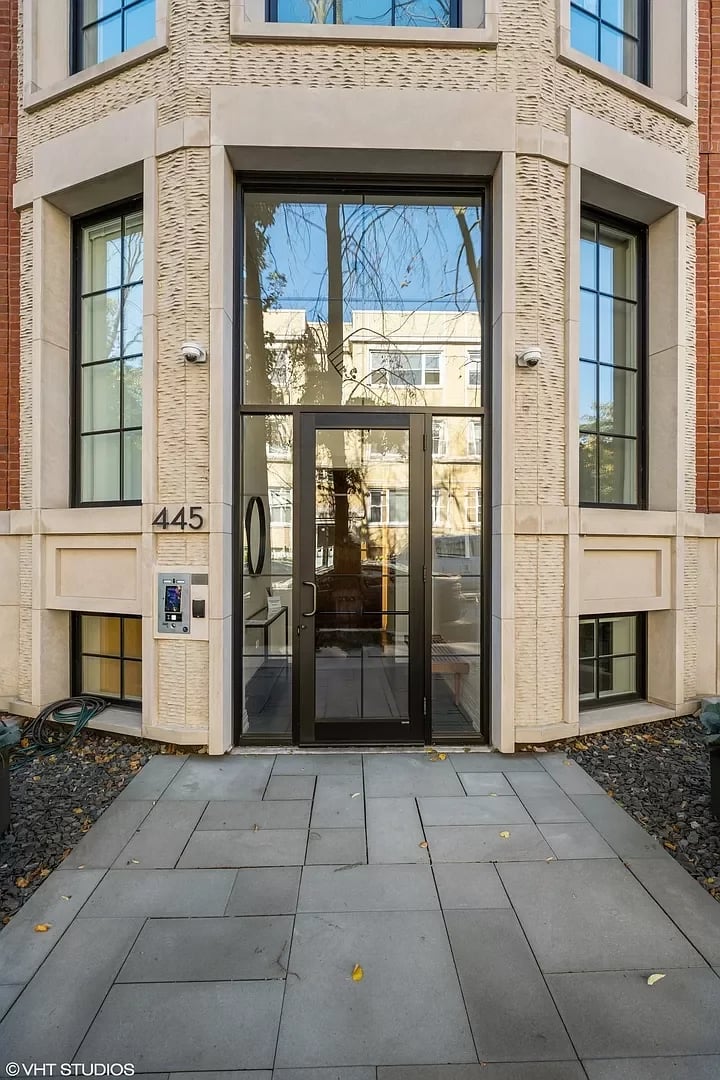 445 W Arlington