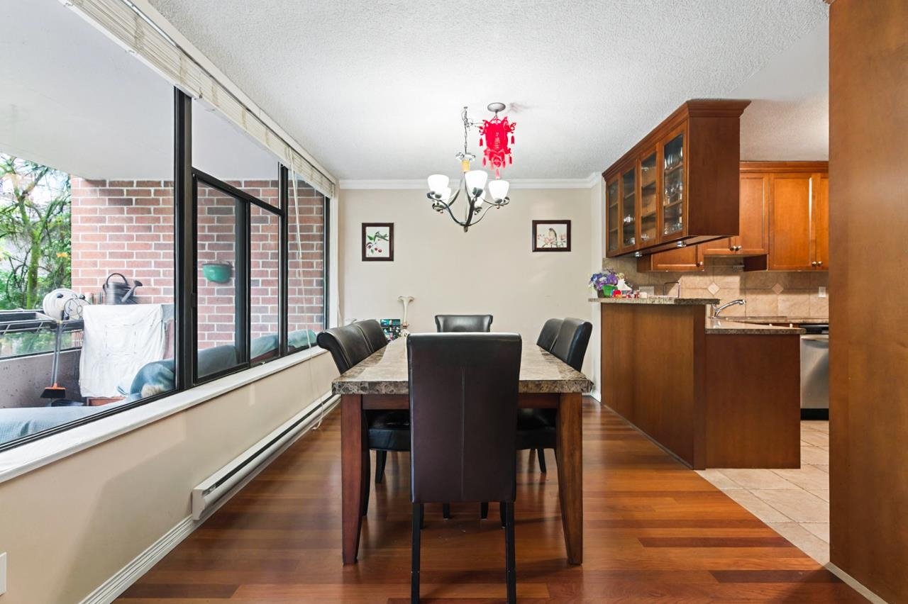 303-4101 Yew Street, Vancouver