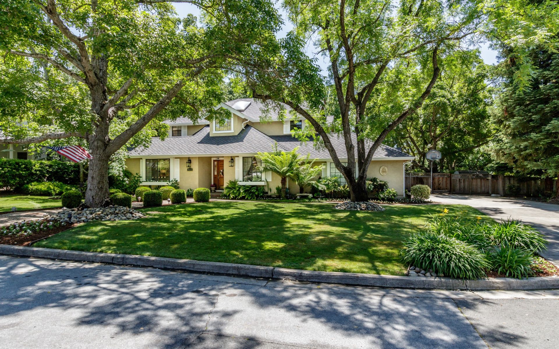 415 Fremerey Ct