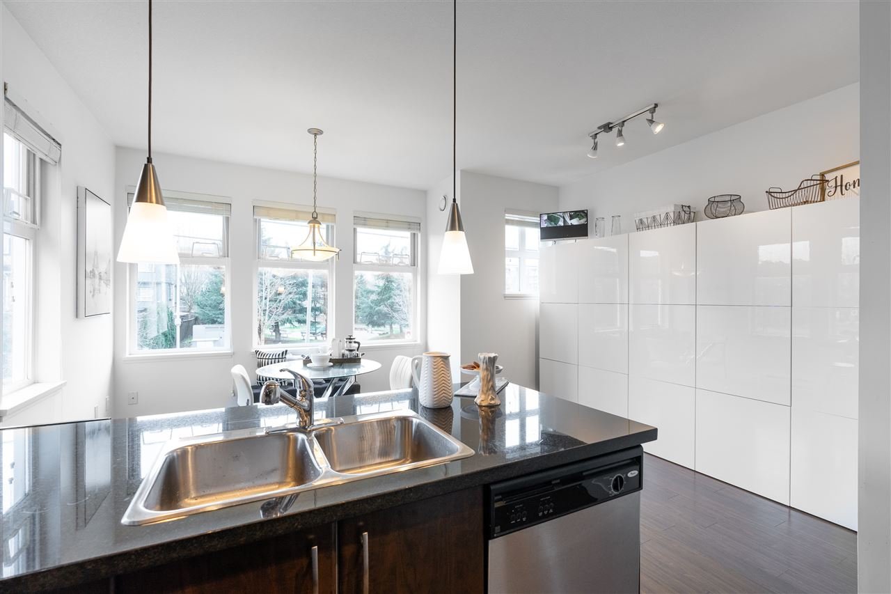 10-9333 Ferndale Rd