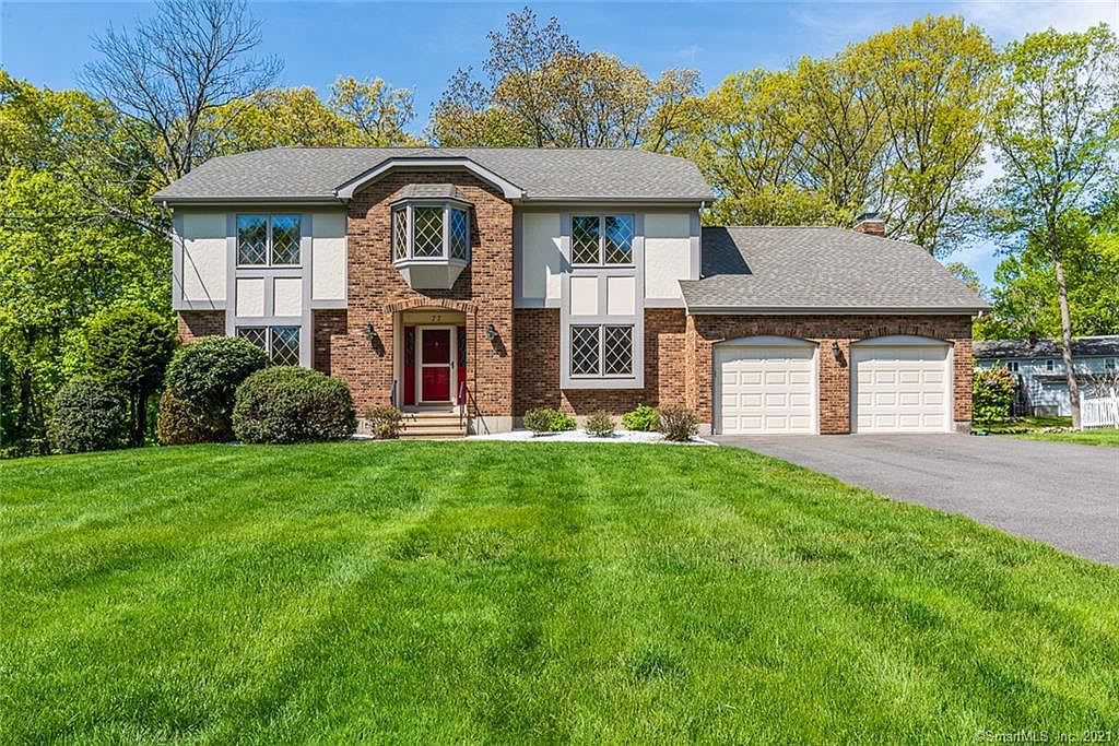 77 Wedgewood Rd