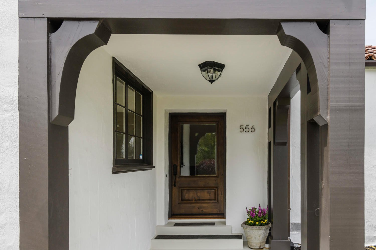 556 Ravenscourt Road