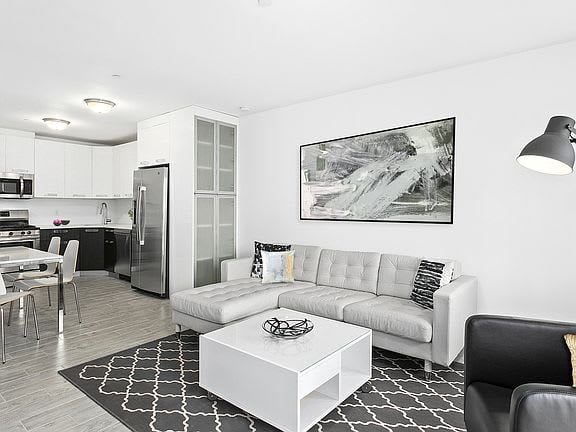 3016 Brighton 5 St. Unit: 4-C